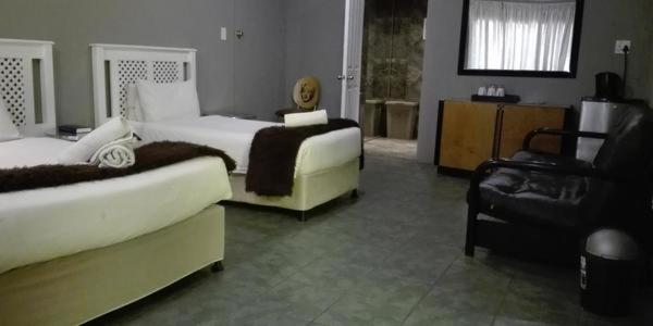 Waterside Lodge Cc Piet Retief Exterior foto